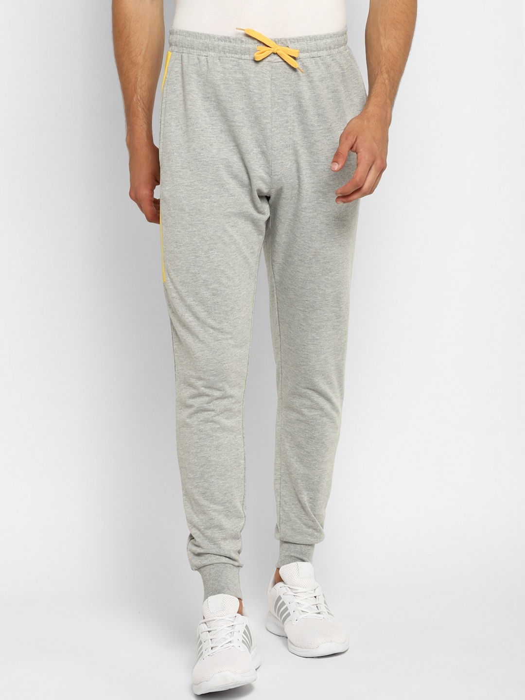 

Yuuki Men Grey Melange Solid Straight-Fit Joggers
