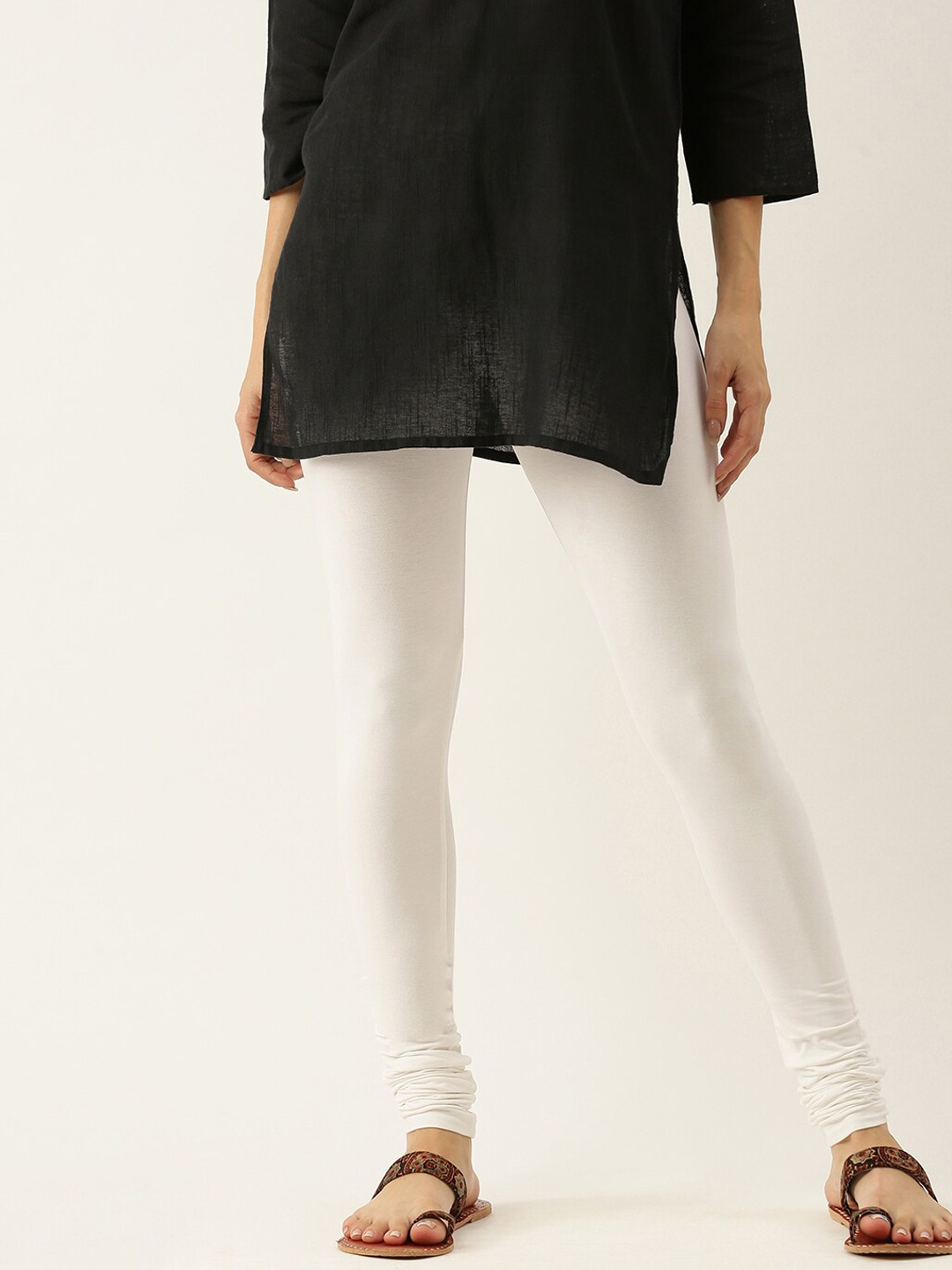 

De Moza Women White Solid Churidar-Length Leggings
