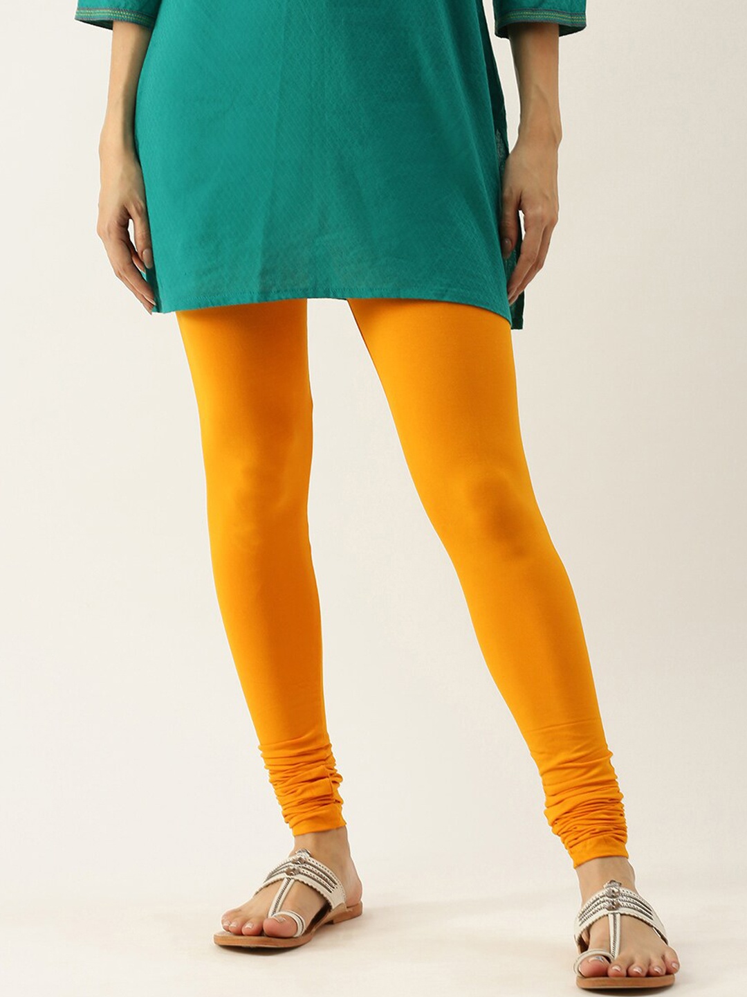 

De Moza Women Yellow Solid Churidar-Length Leggings
