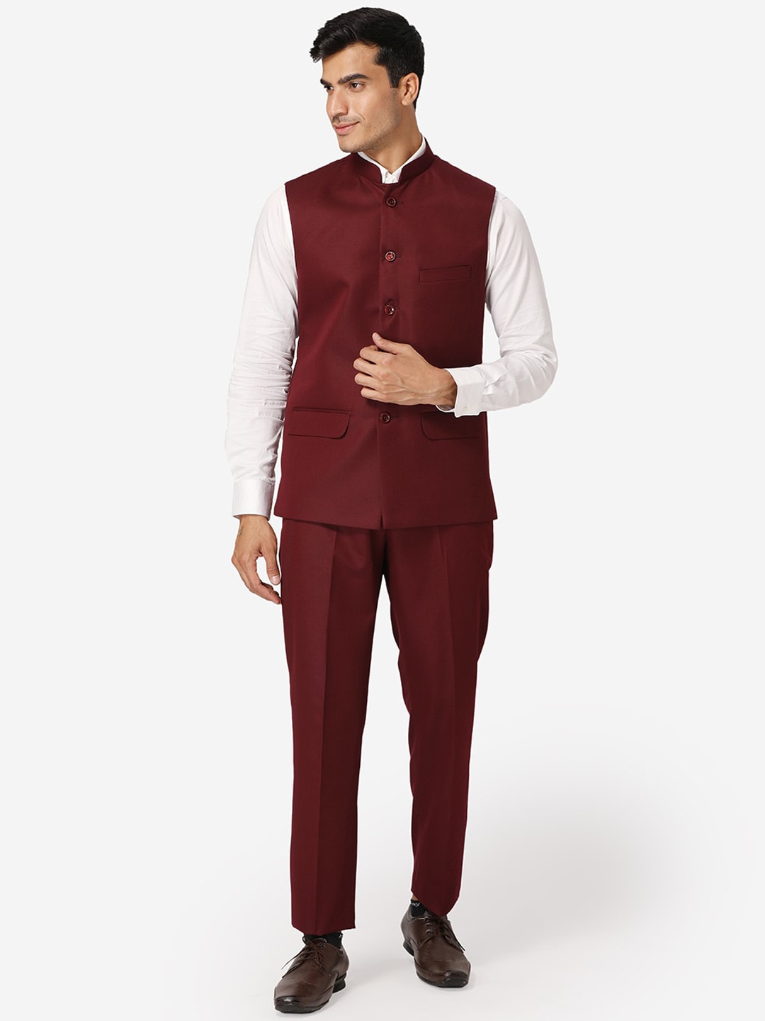 

Wintage Men Maroon Solid Bandhgala Formal Two-Piece Suit