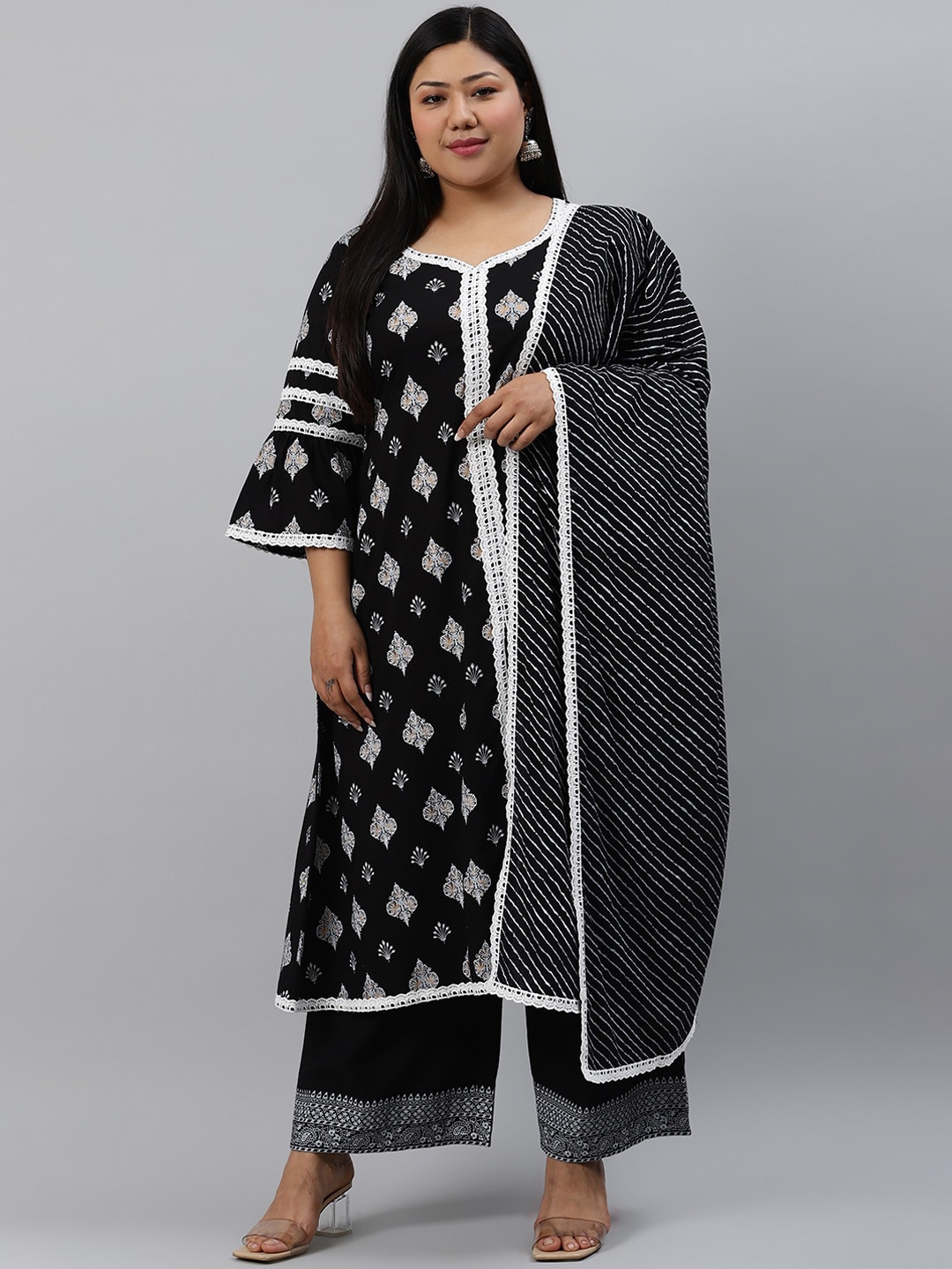 

EXTRA LOVE BY LIBAS Women Plus Size Black Printed Kurta with Palazzos & Dupatta