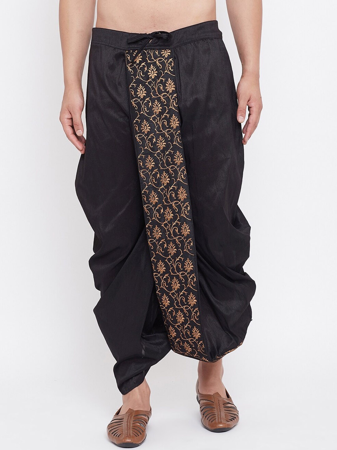 VASTRAMAY Men Black & Gold-Coloured Embroidered Dhoti
