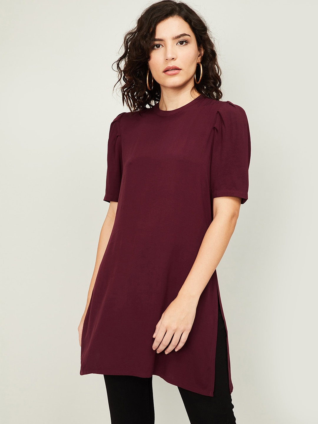 

Bossini Burgundy Puff Sleeves Regular Longline Top