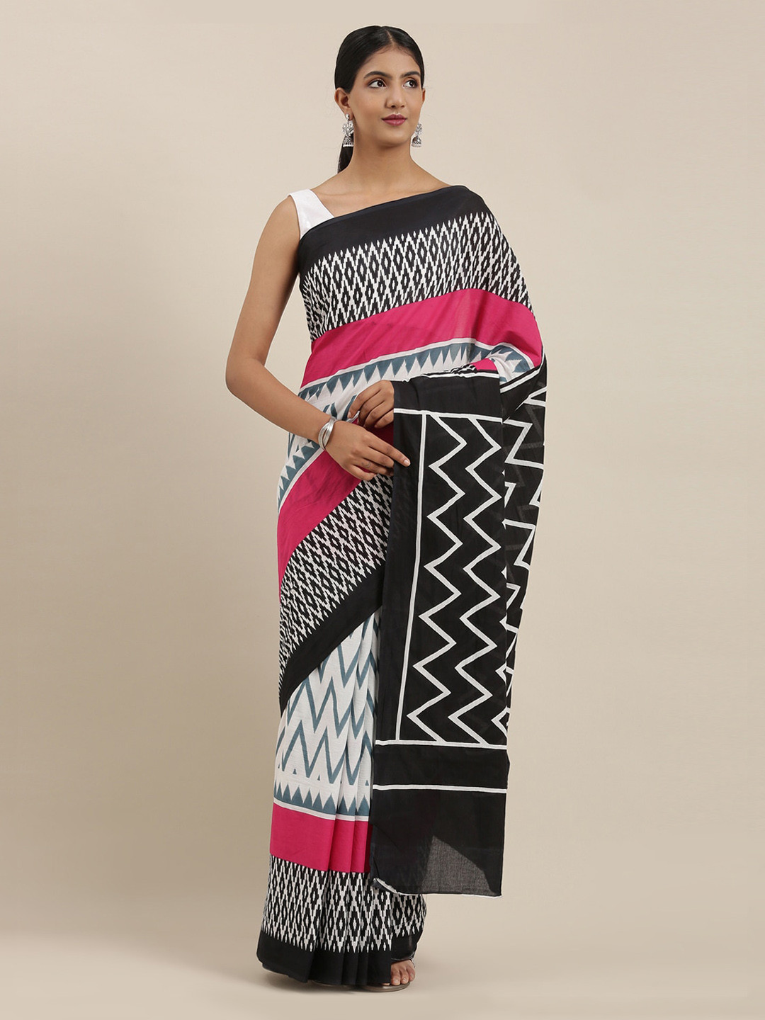 

The Chennai Silks Off-White & Black Pure Cotton Printed Narayan Peth Saree