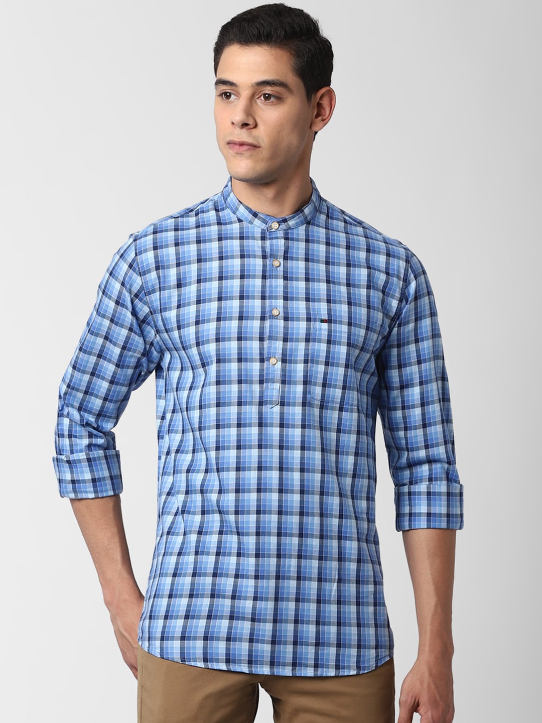 

Peter England Casuals Men Blue Slim Fit Checked Pure Cotton Shirt