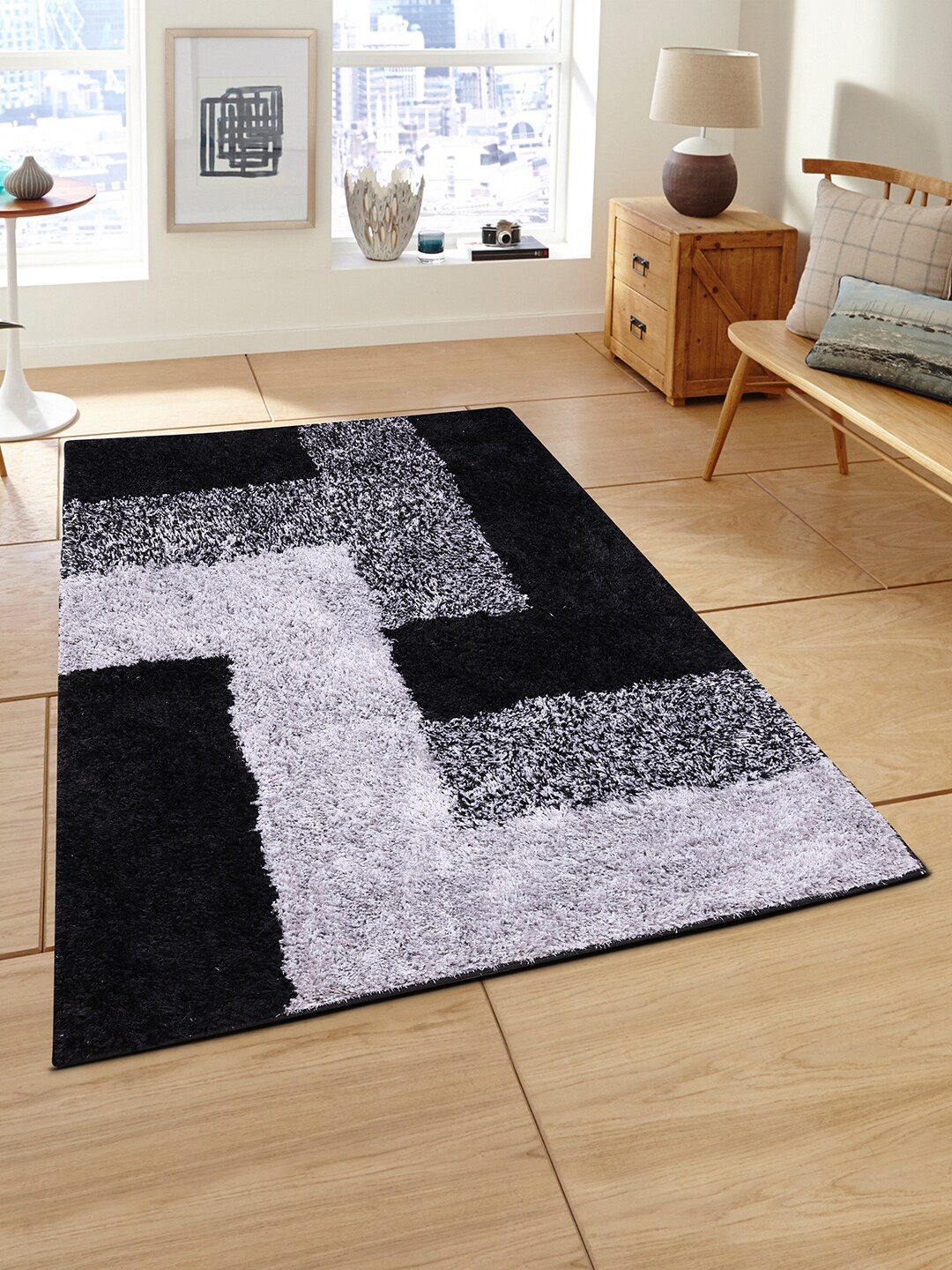 ROMEE Grey & Black Geometric Pattern Shaggy Floor Carpet