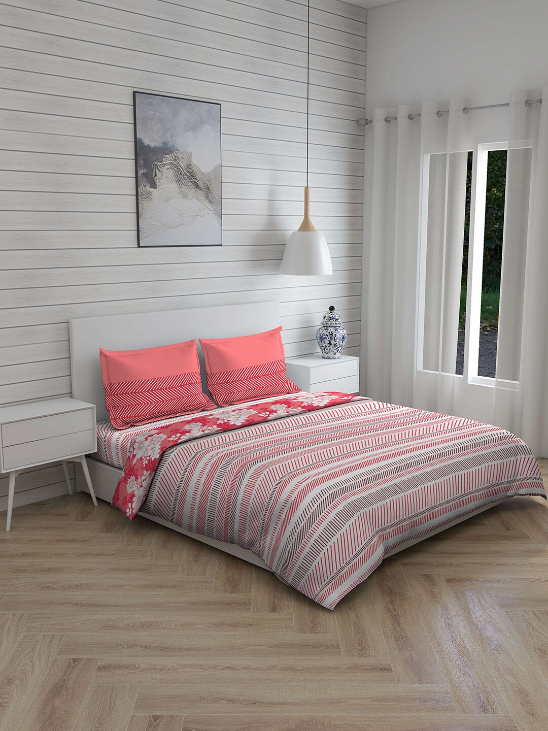 

Layers Off White & Coral-Colored Geometric Printed 148 TC Double King Bedding Set