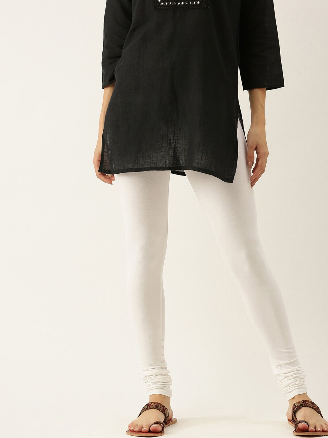 

De Moza Women White Solid Churidar-Length Leggings