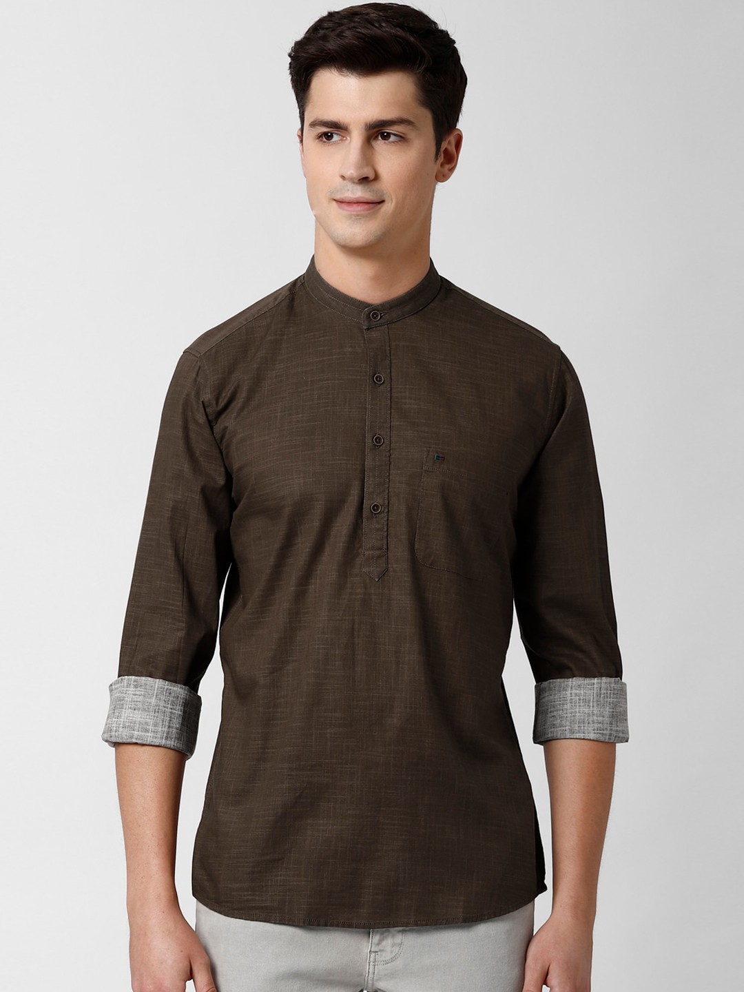

Peter England Casuals Men Brown Slim Fit Self-Design Pure Cotton Casual Shirt