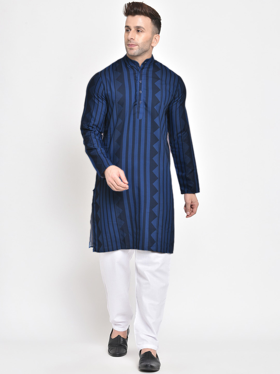 

Hangup Men Blue & White Striped Kurta with Pyjamas