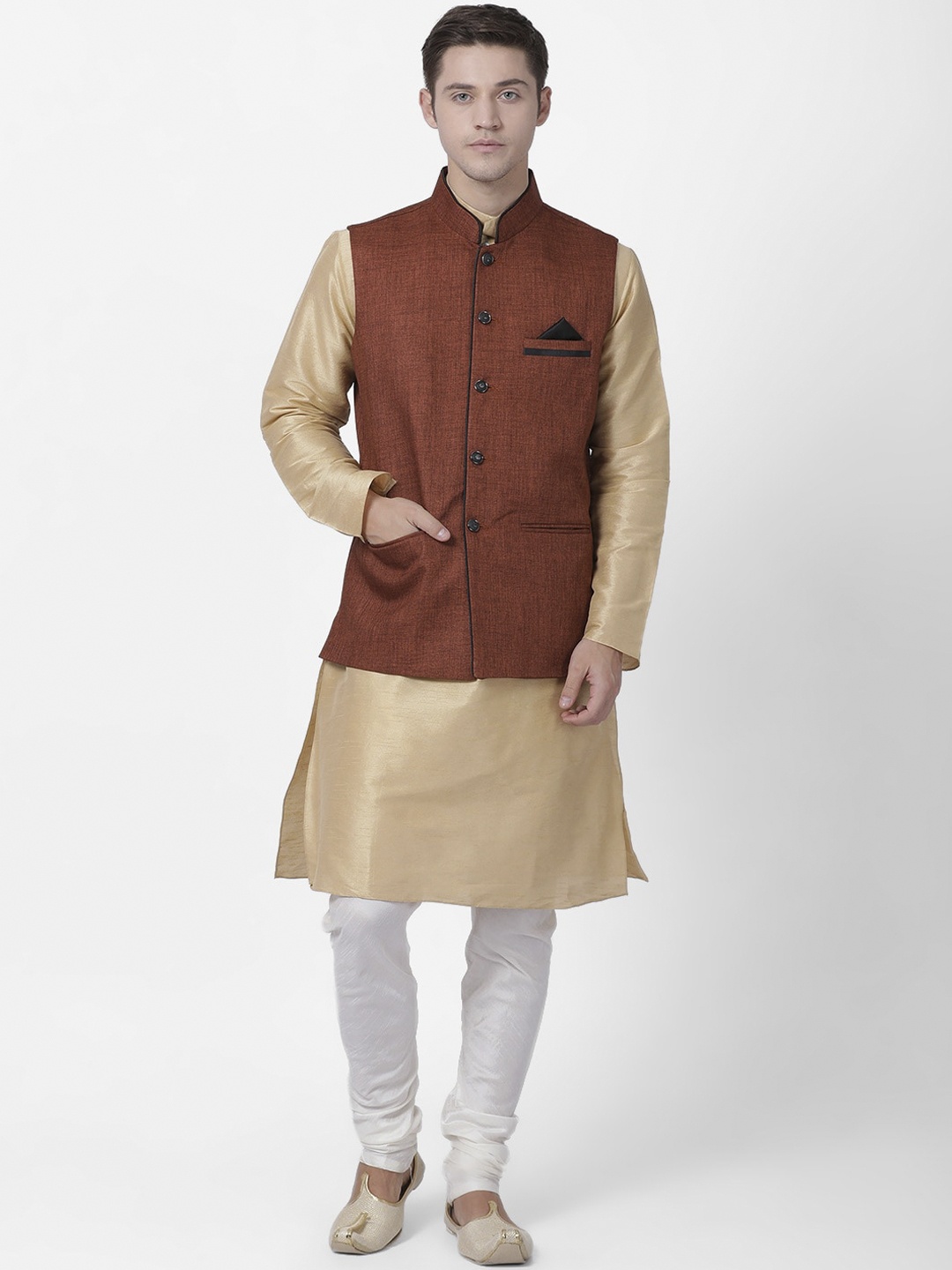 

TABARD Men Beige & White Solid Kurta with Churidar