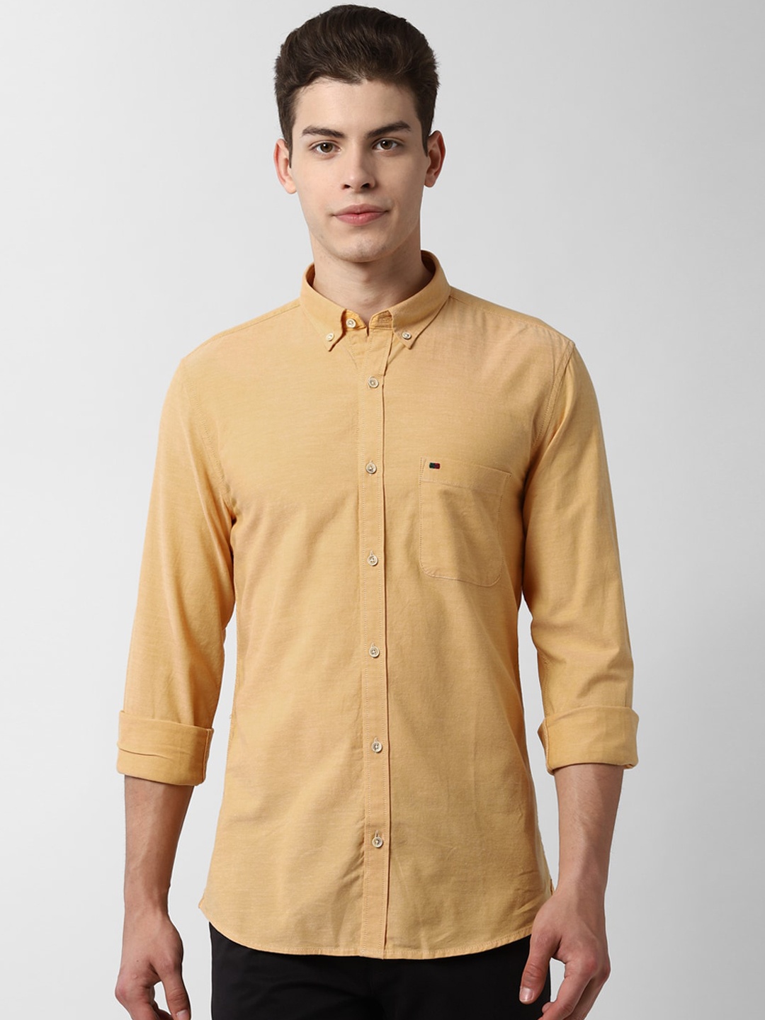 

Peter England Casuals Men Yellow Slim Fit Solid Casual Shirt
