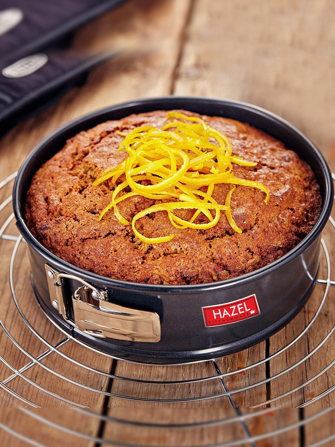 HAZEL Black Solid Medium Aluminium Round Baking Mould With Non-Stick Coating