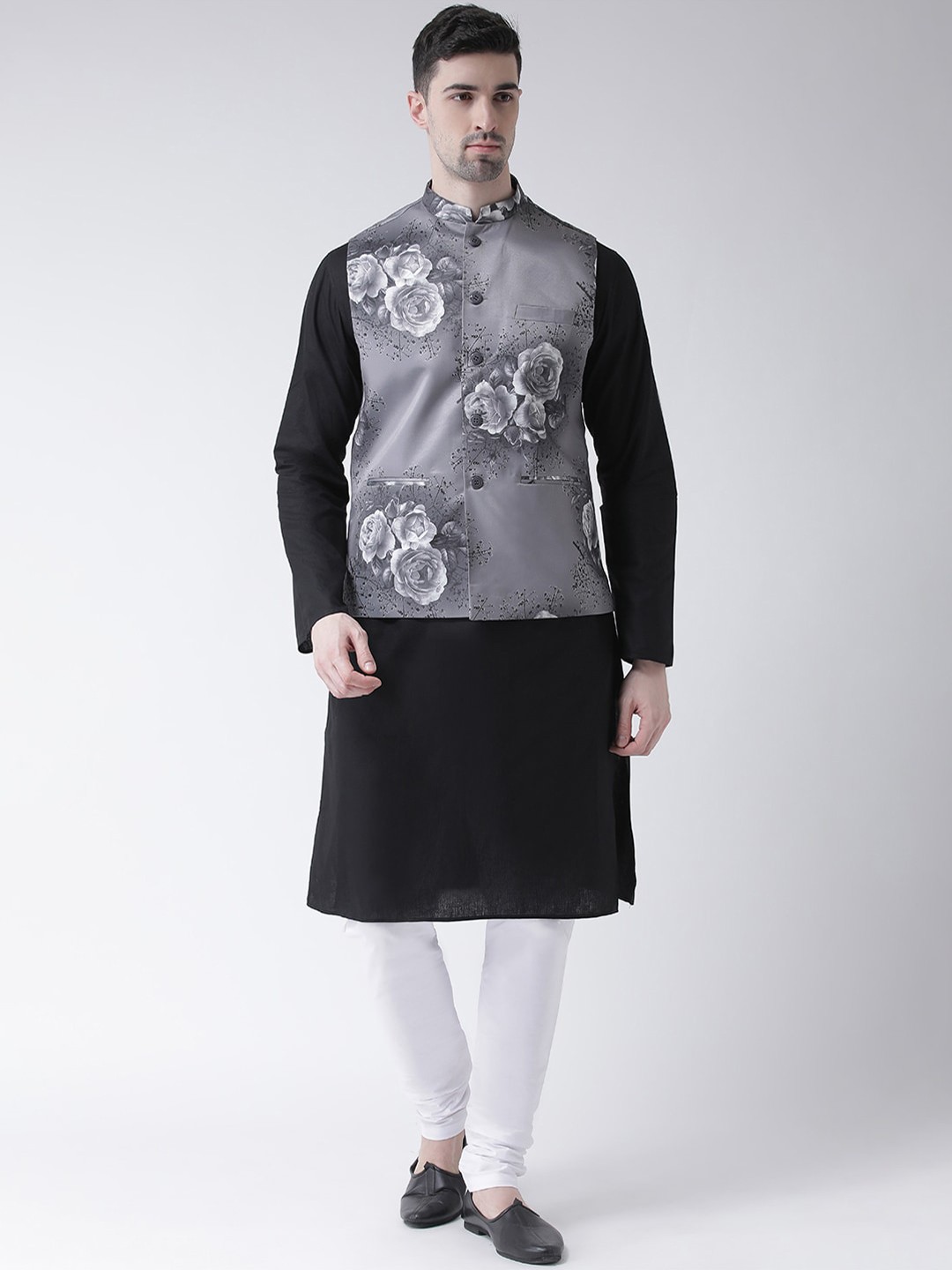 

TABARD Men Black & White Solid Kurta with Churidar & Nehru Jacket
