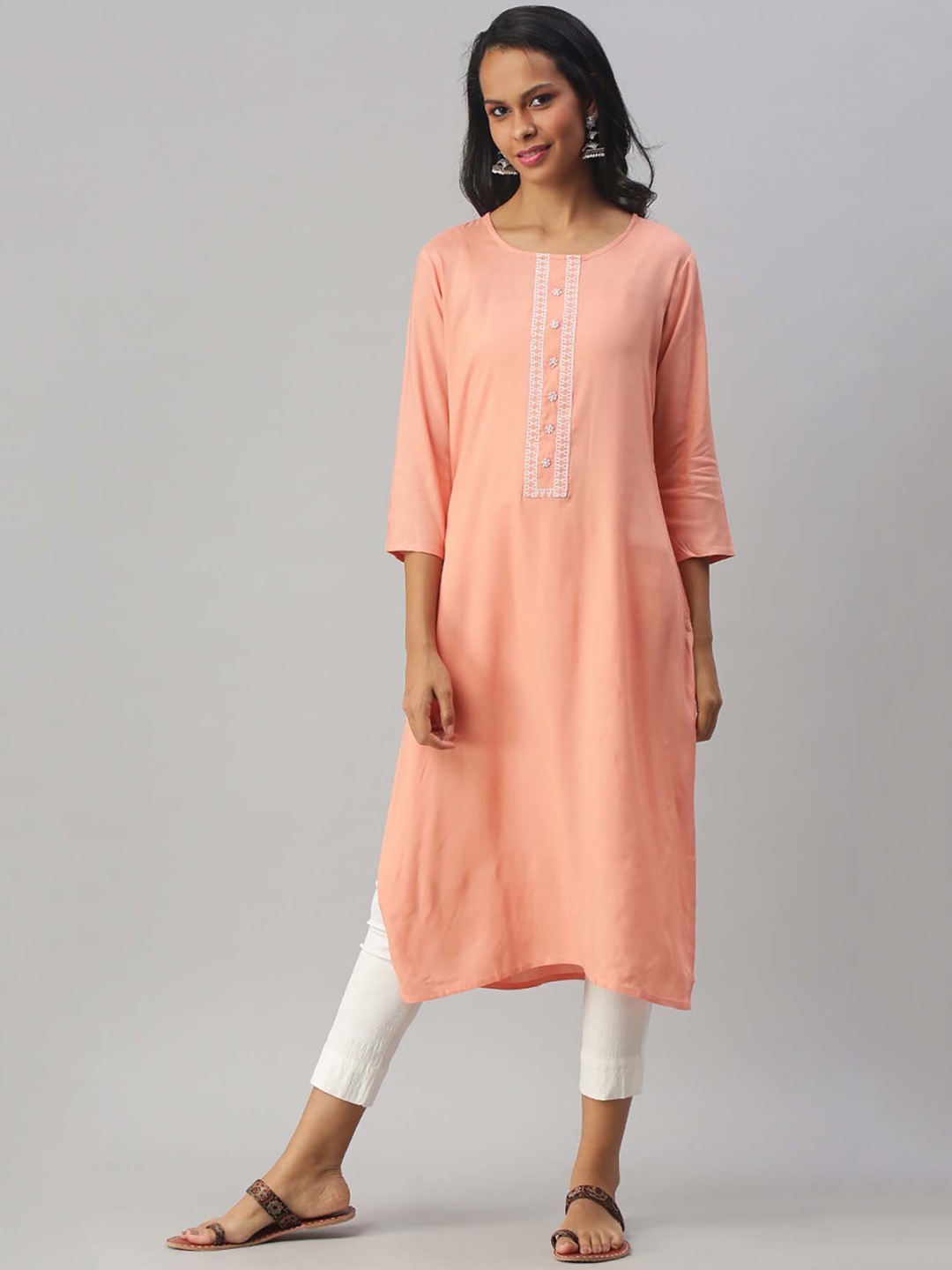 

Soch Women Peach-Coloured & White Geometric Yoke Design Thread Work Pastels Kurta