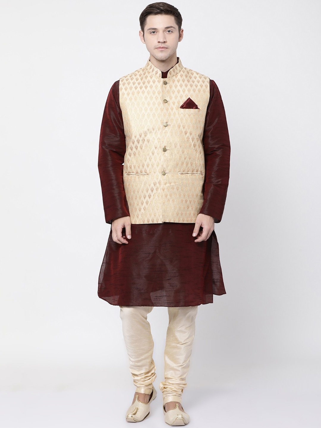 

TABARD Men Maroon & Cream-Coloured Solid Kurta with Churidar & Nehru Jacket