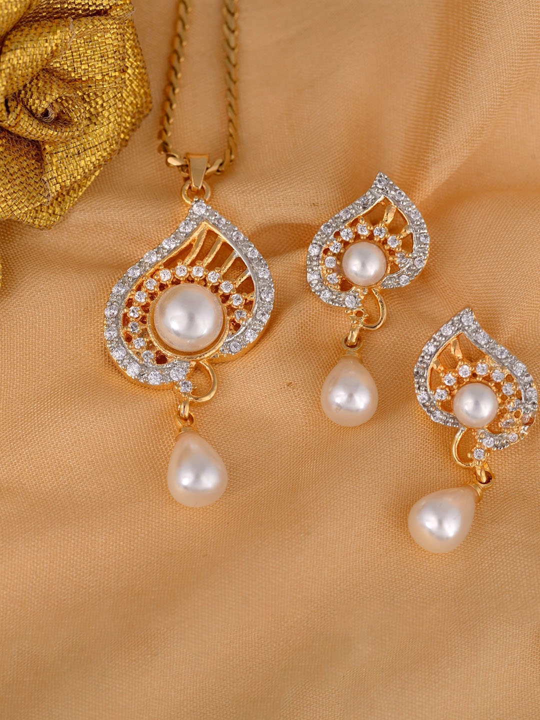 

Saraf RS Jewellery Gold-Plated American Diamond And Pearl-Studded Jewellery Set