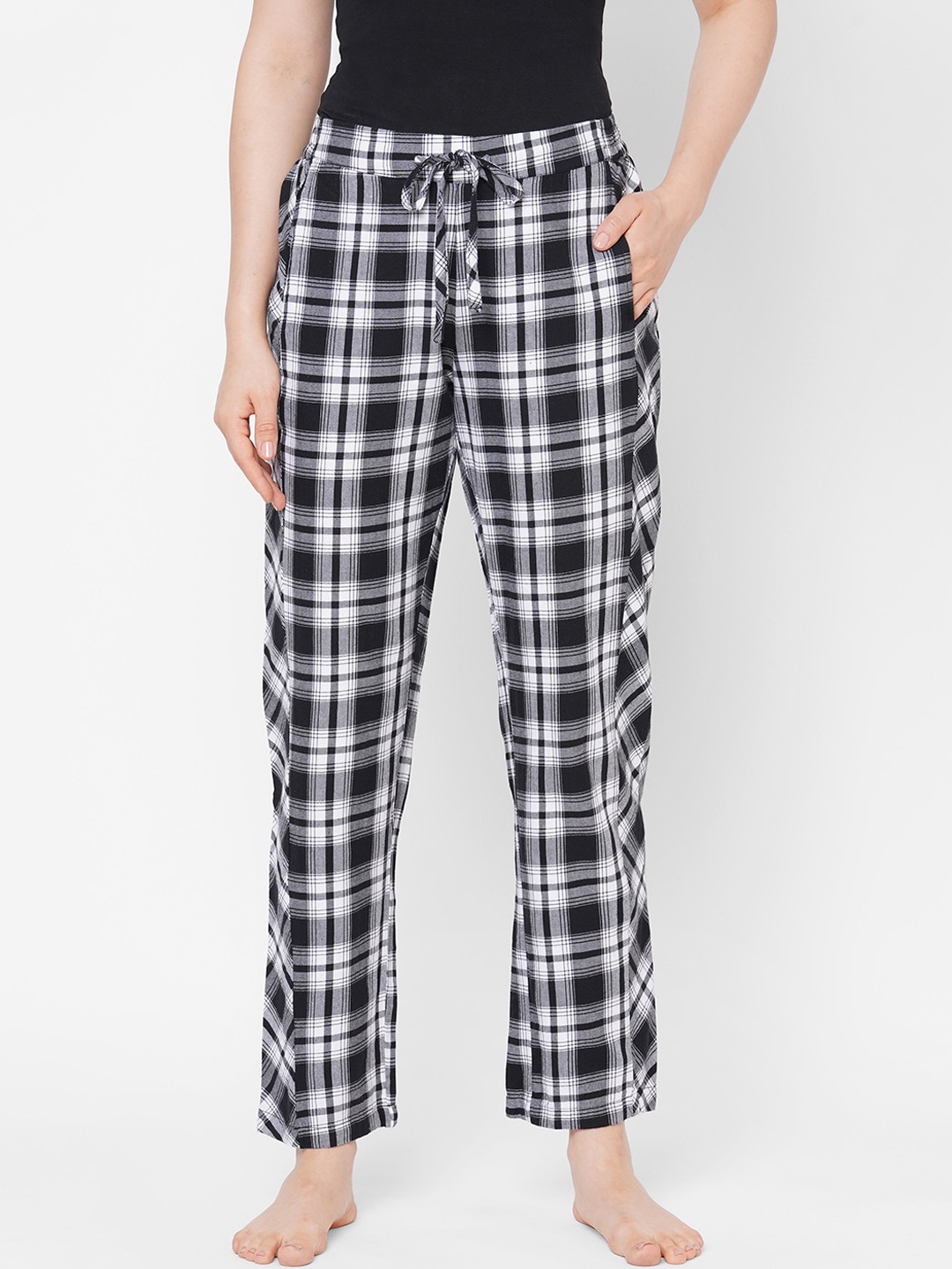 

Mystere Paris Women Black & White Checked Lounge Pants