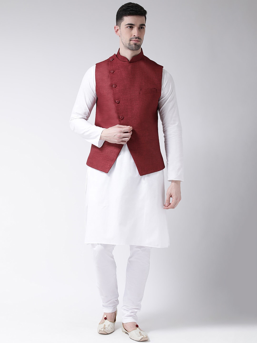 TABARD Men White & Maroon Solid Kurta with Churidar