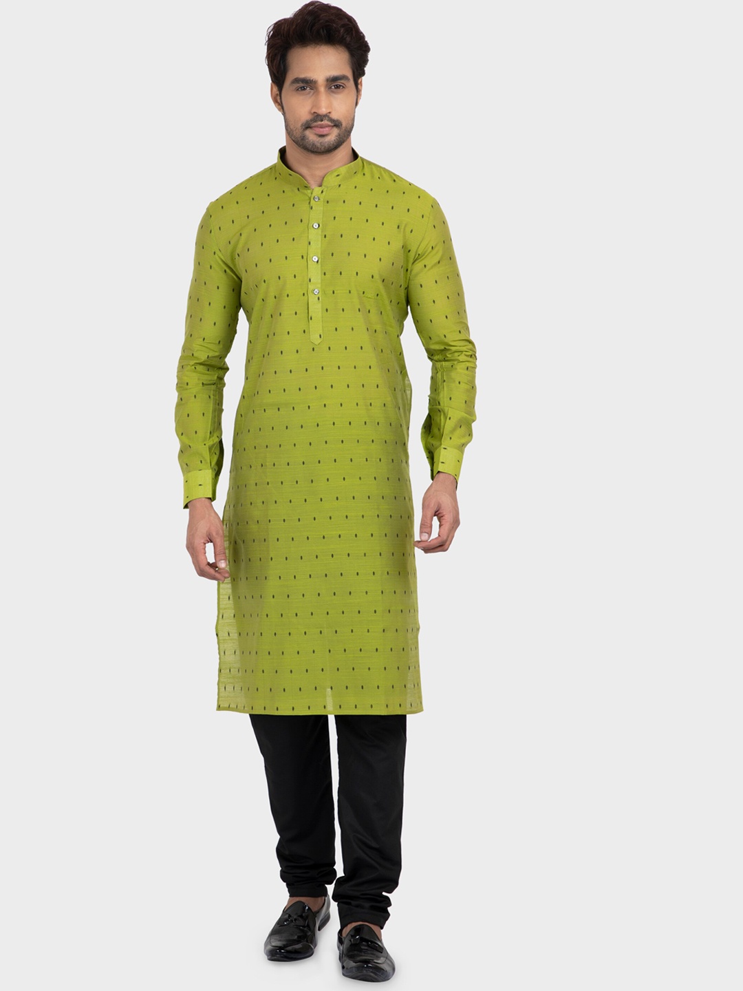 

N Dot Men Green & Black Woven Design Kurta with Churidar