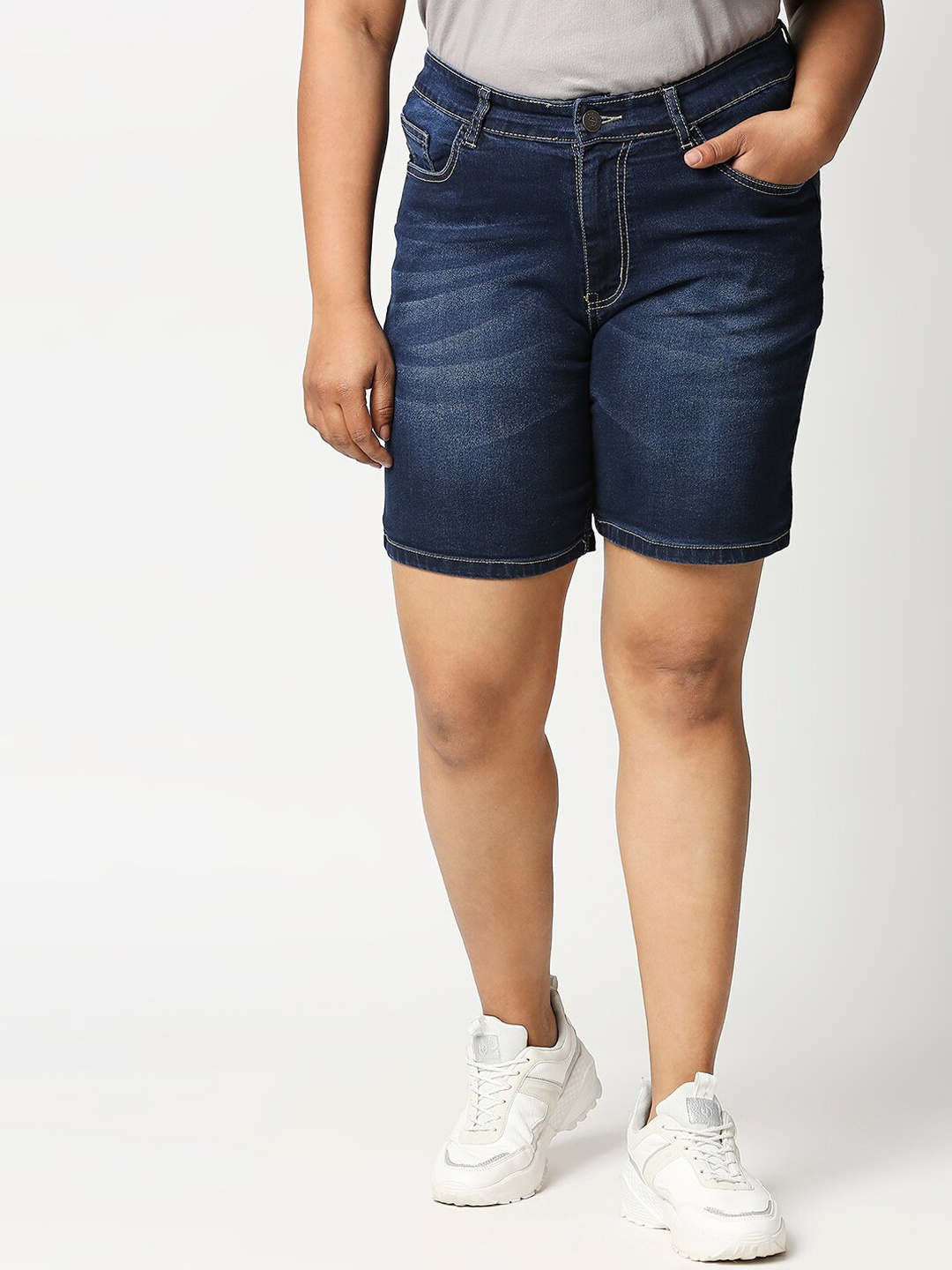 

ZUSH Women Navy Blue Solid Regular Fit Regular Shorts