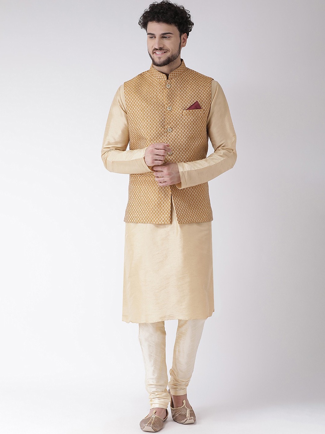 

TABARD Men Beige & Gold-Toned Solid Kurta with Churidar & Nehru Jacket