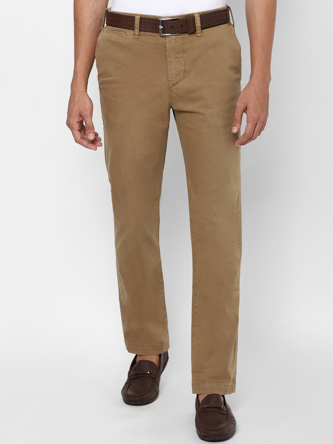 

AMERICAN EAGLE OUTFITTERS Men Beige Slim Fit Solid Chinos