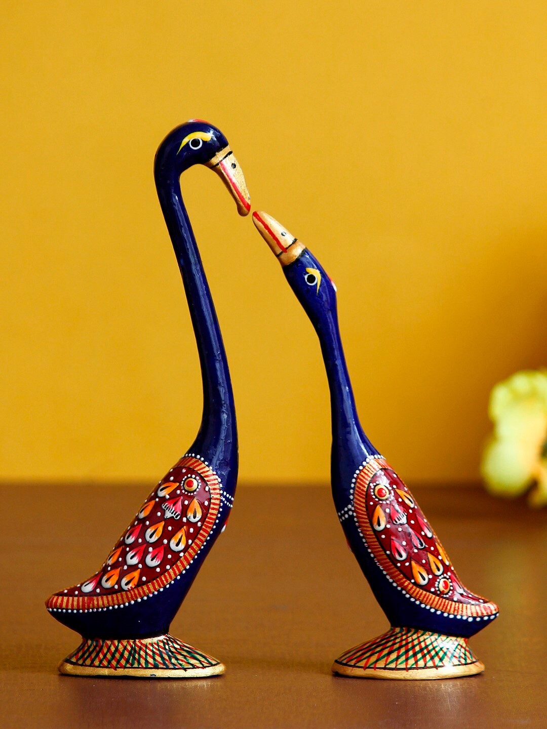 

eCraftIndia Set Of 2 Blue & Red Loving Swan Couple Decorative Meenakari Figurine