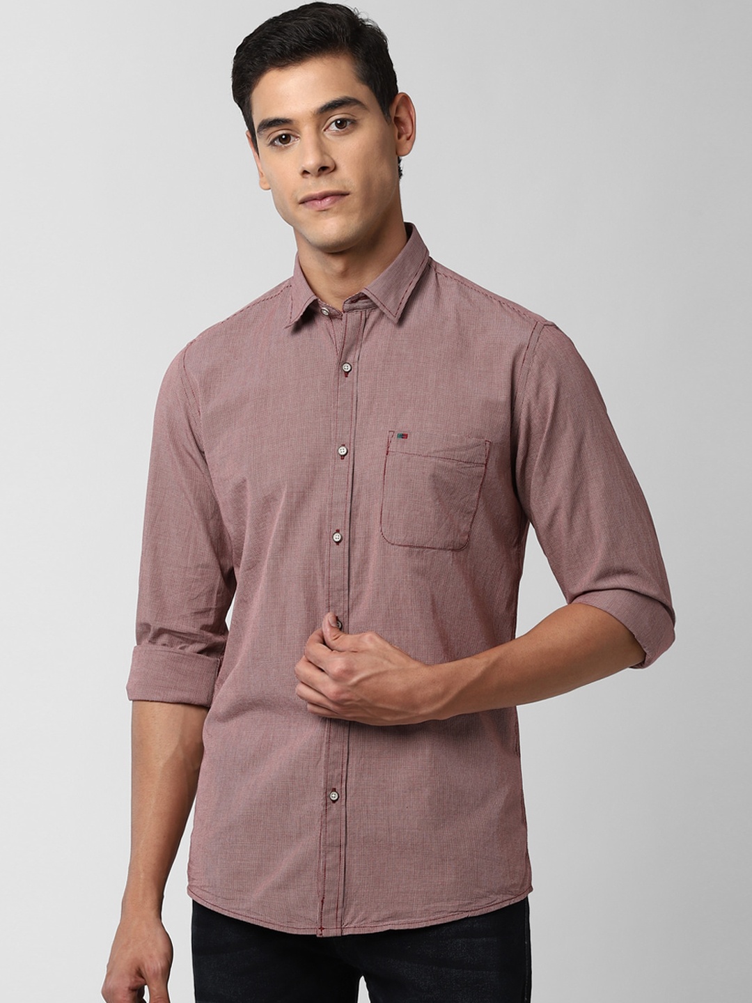 

Peter England Casuals Men Maroon Slim Fit Checked Casual Shirt