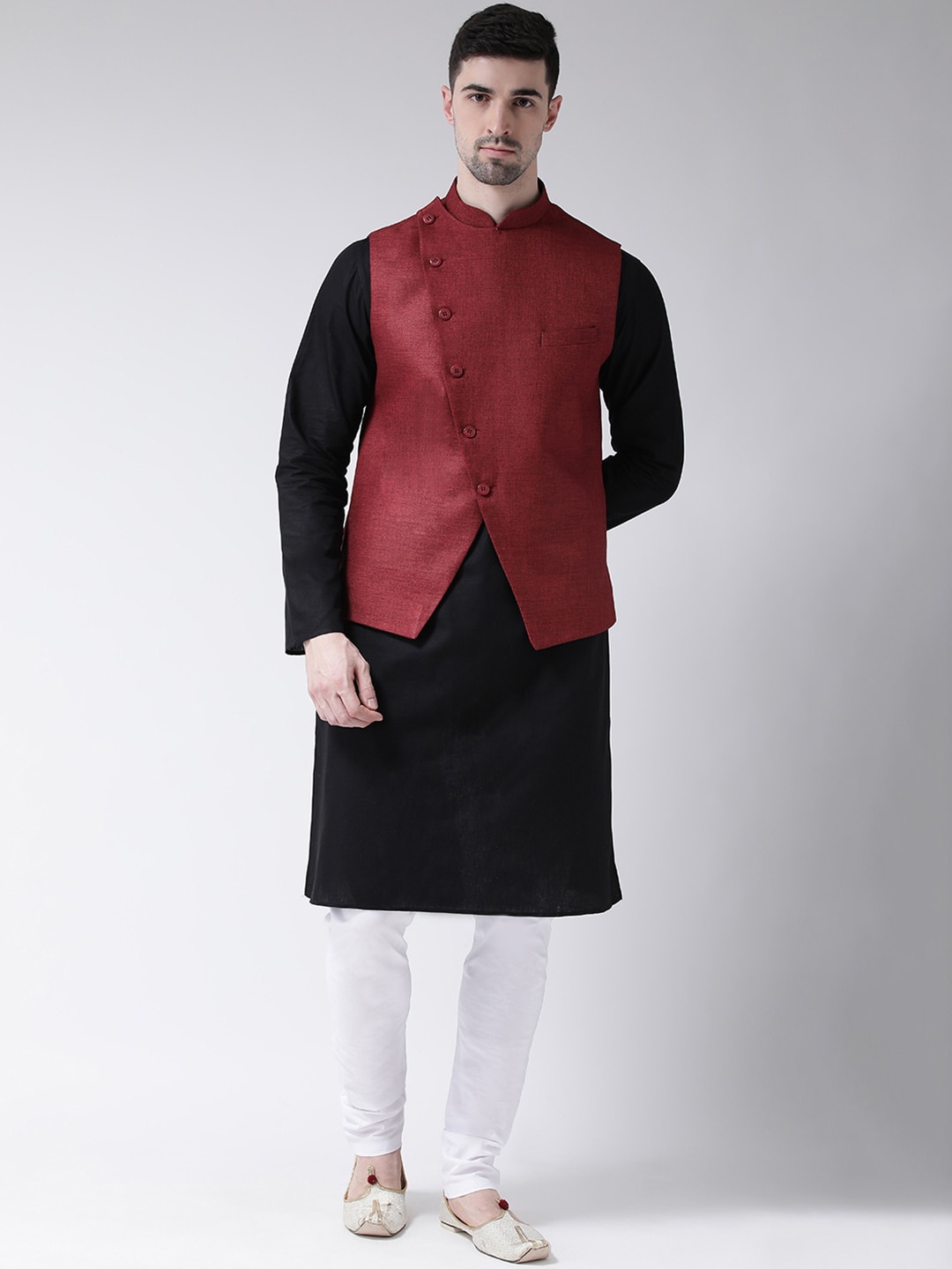 

TABARD Men Black Solid Pure Cotton Kurta with Churidar and Nehru Jacket