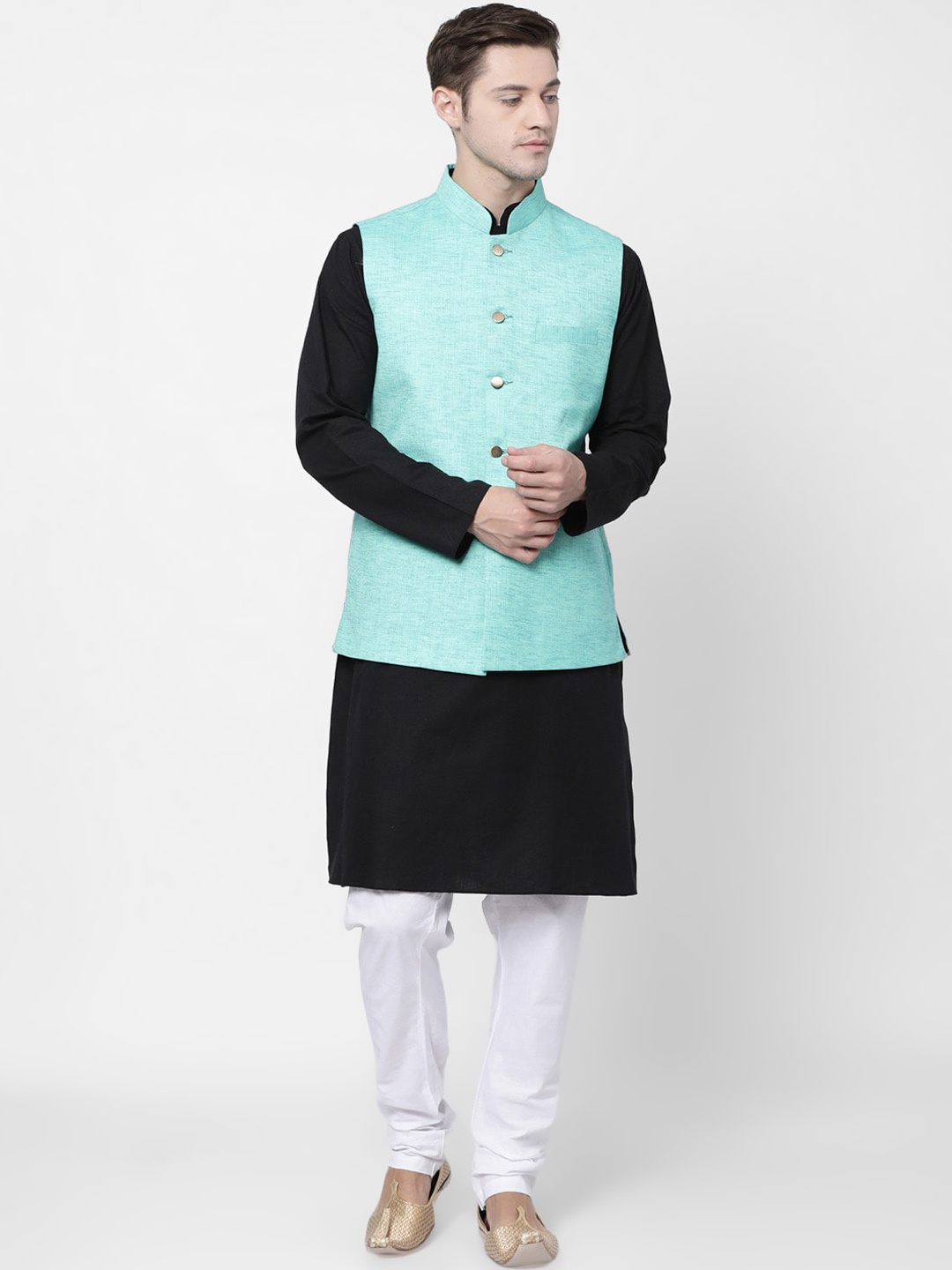 

TABARD Men Black & White Solid Kurta with Churidar & Nehru Jacket