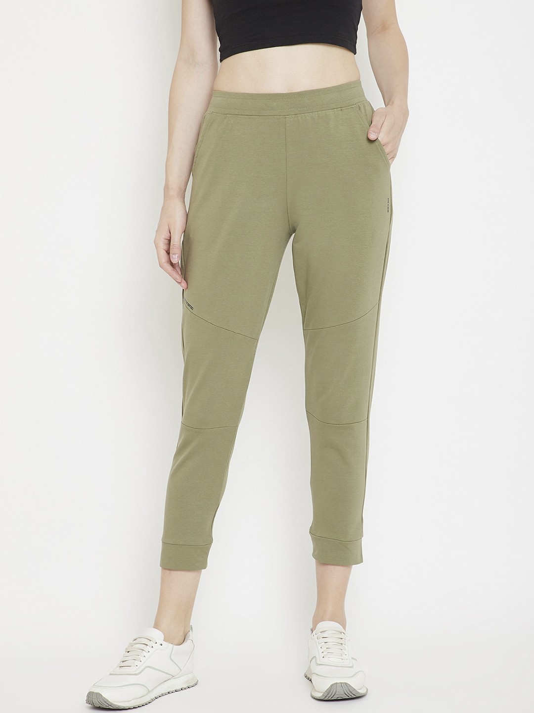 

Okane Women Olive Green Solid Joggers
