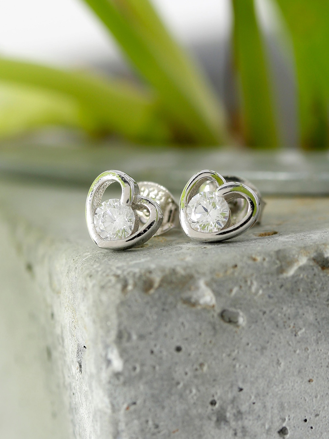 

GIVA 925 Sterling Silver Rhodium Plated Silver Zircon Tiny Heart Studs