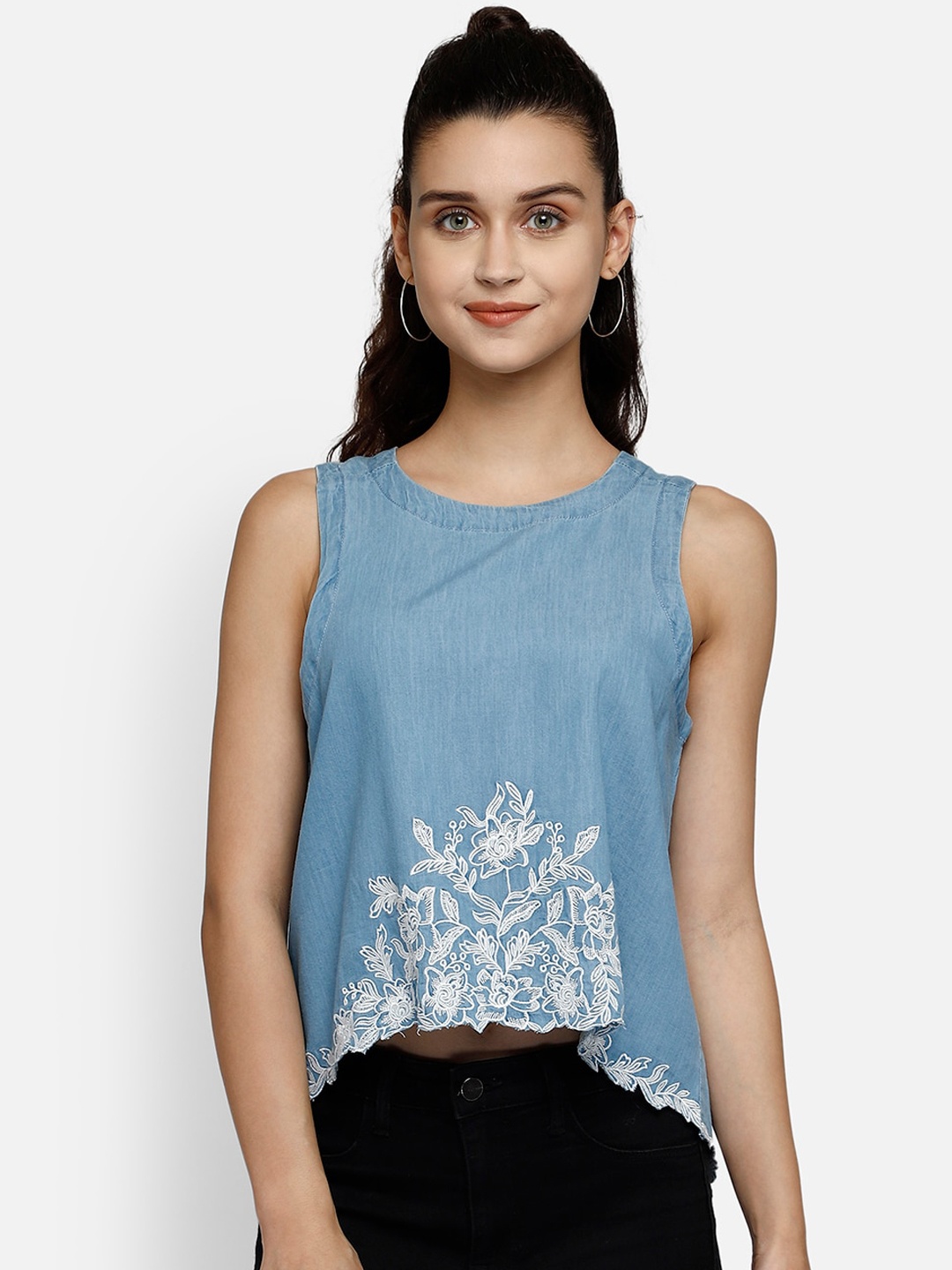 

Aditi Wasan Blue Floral Embroidered Regular High-Low Crop Top