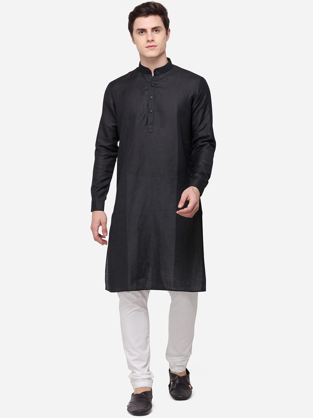 

Modi Kurta Men Black Solid Straight Kurta