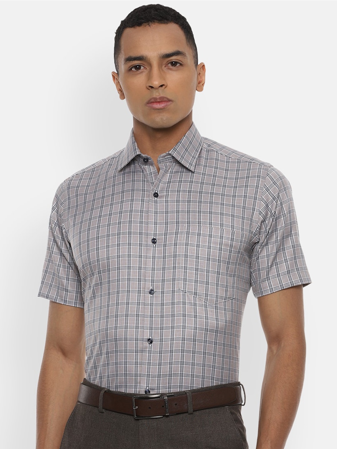 

Van Heusen Men Grey & Black Regular Fit Checked Formal Shirt