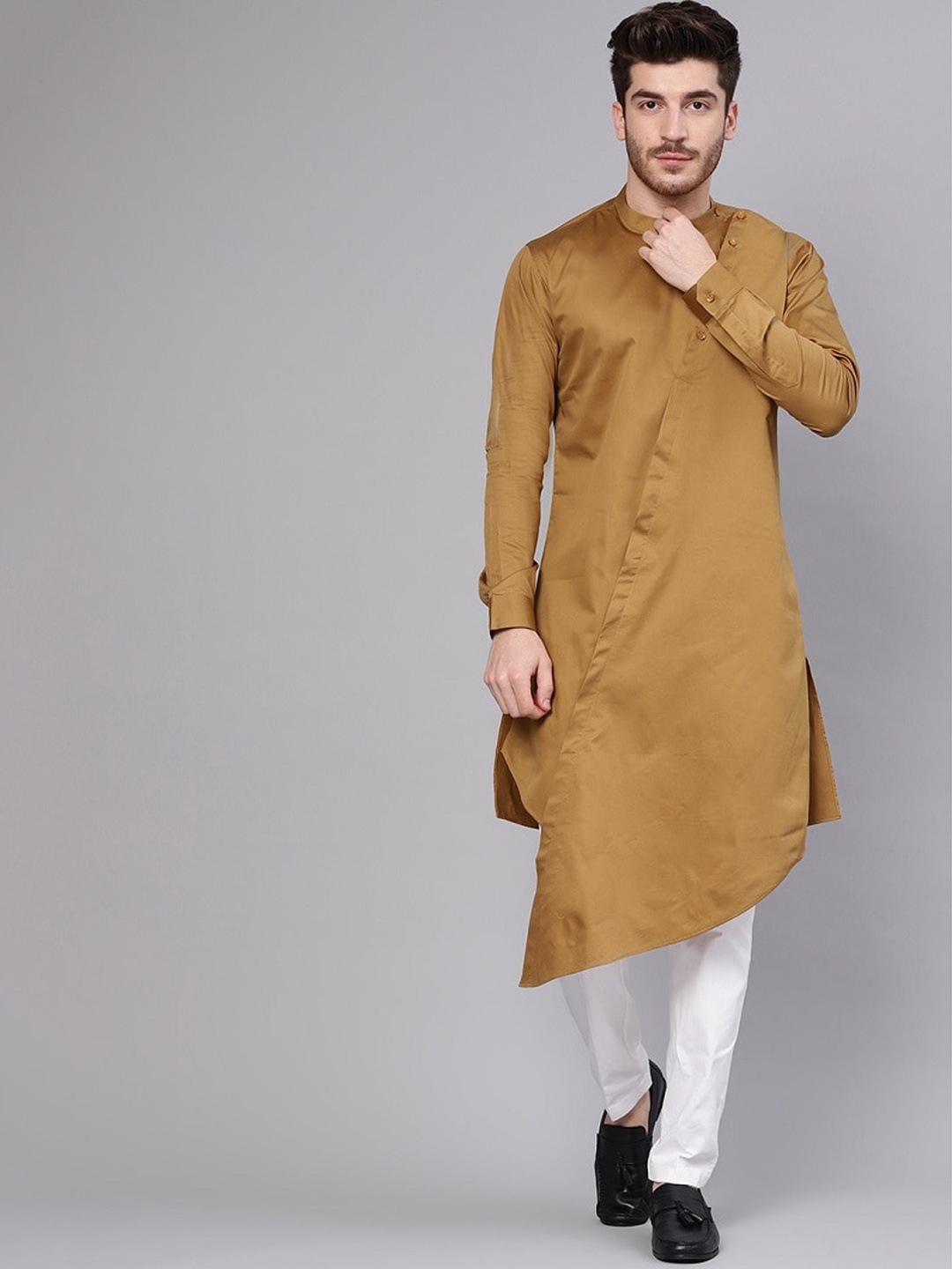 

See Designs Men Brown Kurta