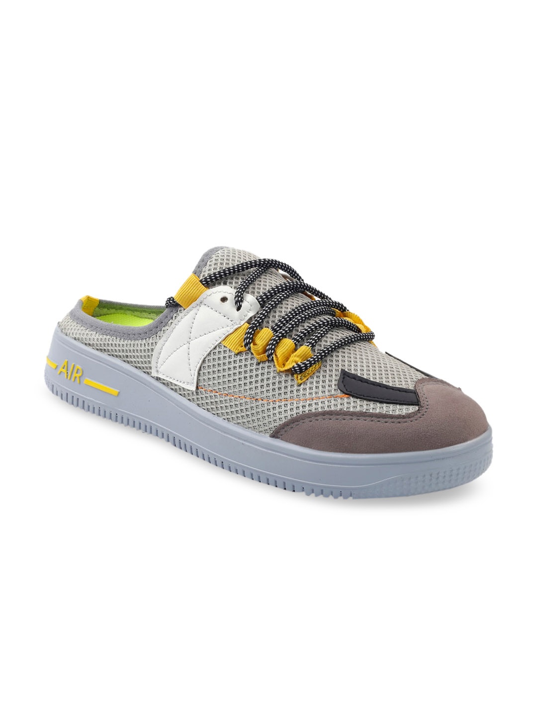 

Woakers Men Grey Woven Design Sneakers