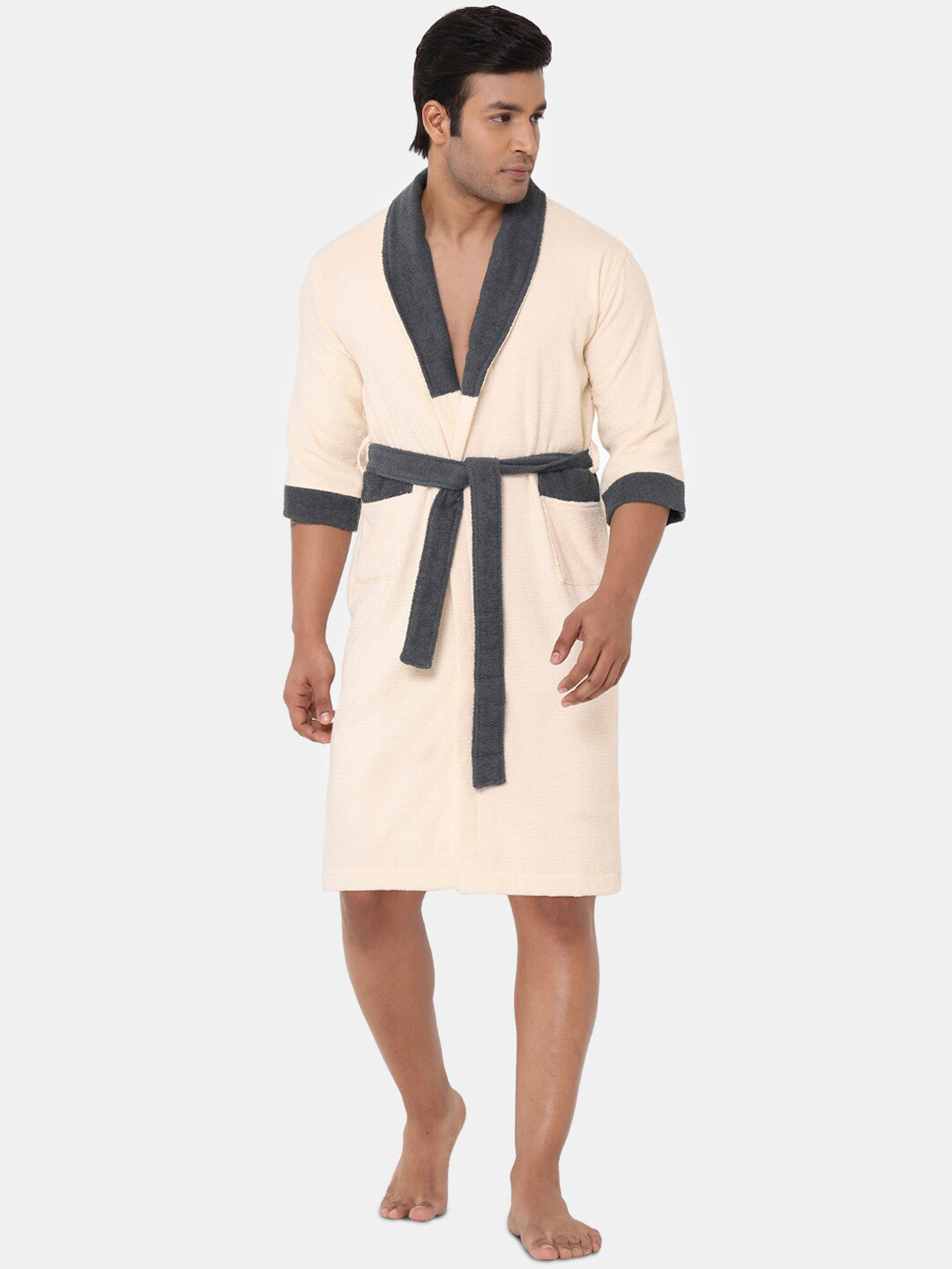

SPACES White & Grey 300 Gsm Pure Cotton Bath Robe