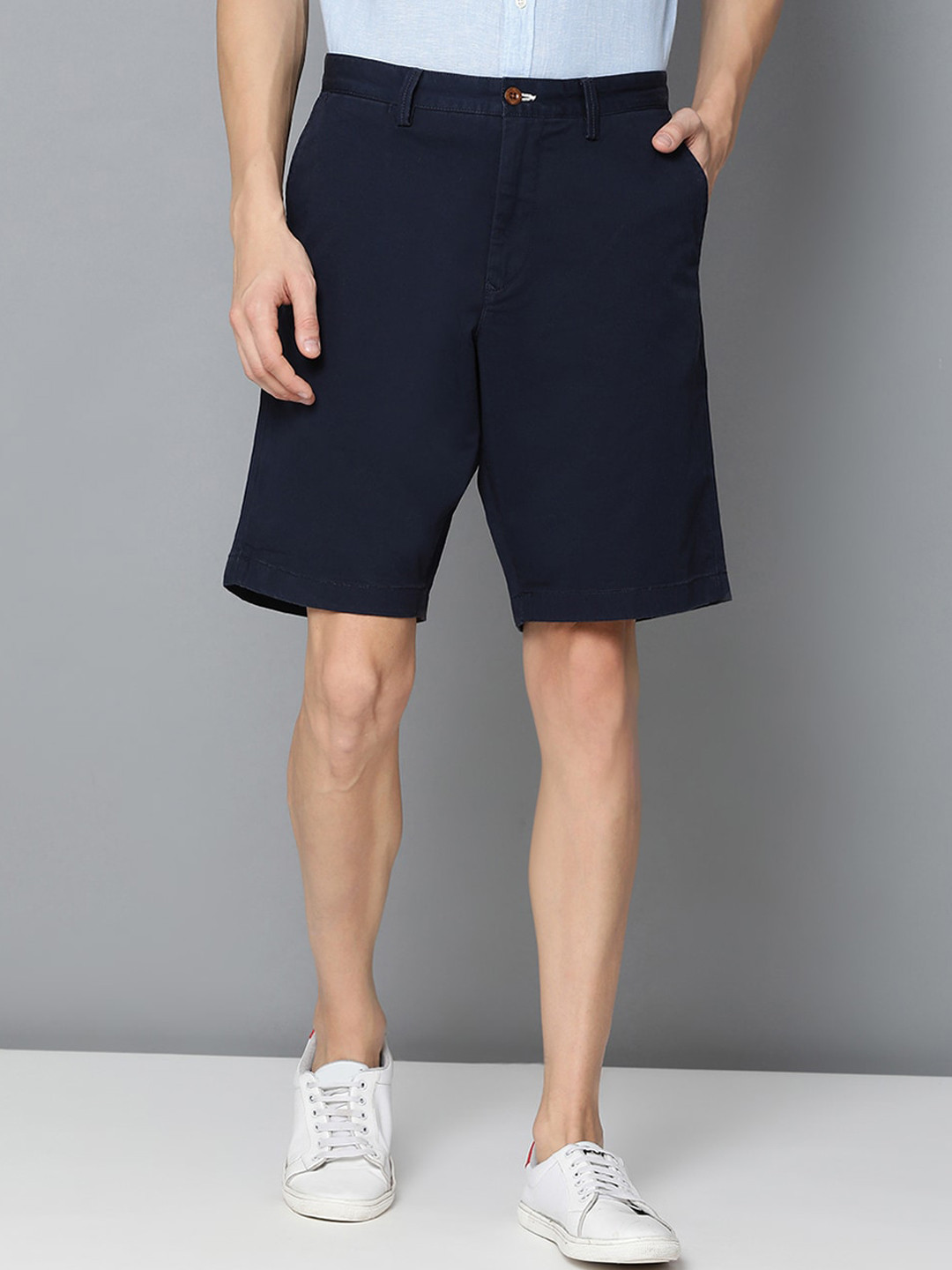 

GANT Men Navy Blue Solid Regular Fit Cotton Regular Shorts