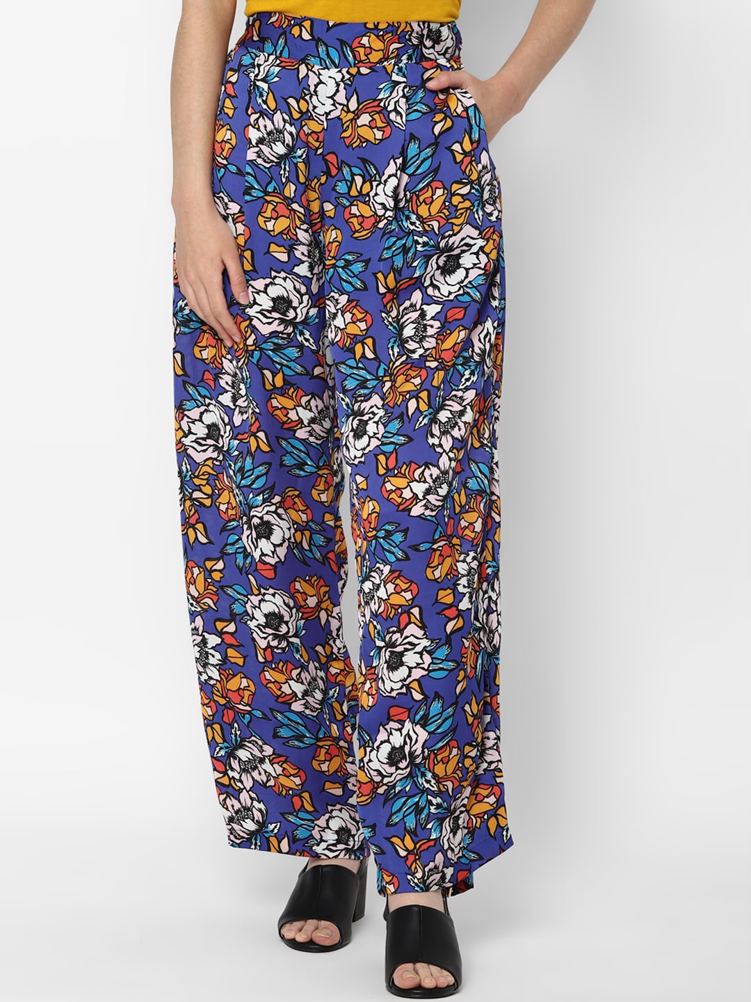 

Allen Solly Woman Blue & White Printed Parallel Trousers
