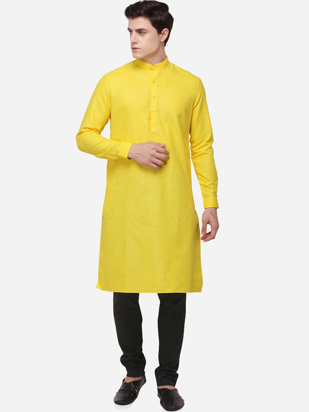 

Modi Kurta Men Yellow Solid Kurta
