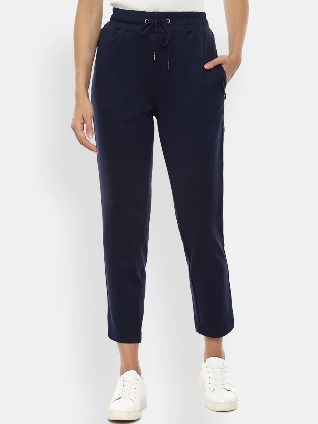 

Van Heusen Woman Navy Blue Solid Cropped Regular Trousers