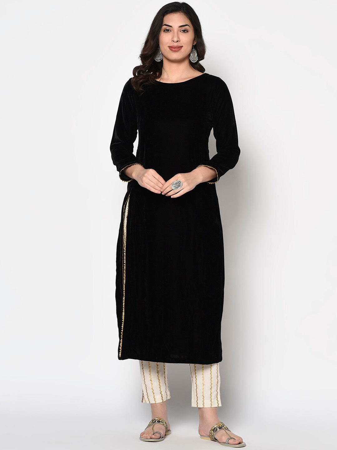 

FABNEST Women Black Velvet Kurta