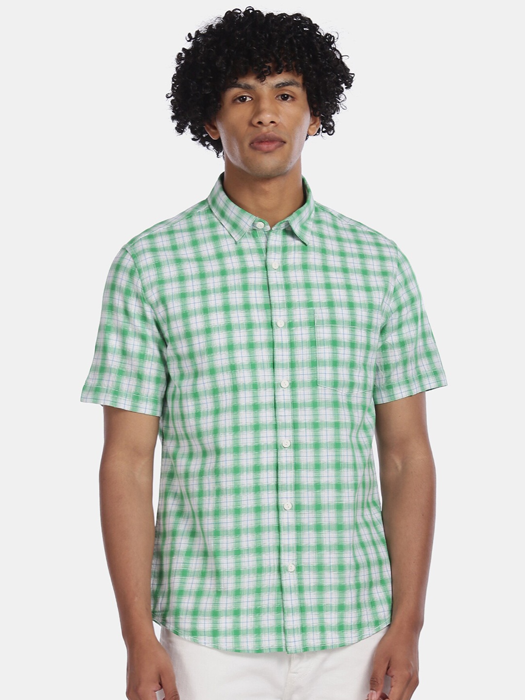 

Ruggers Men Green & White Checked Pure Cotton Casual Shirt