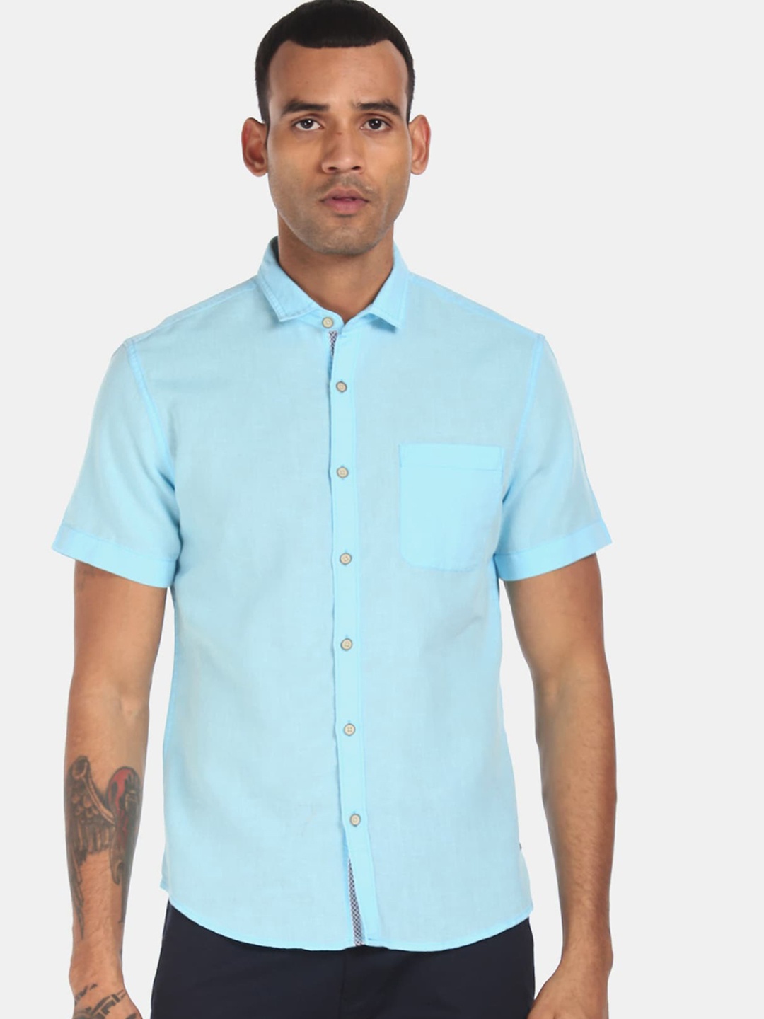 

Cherokee Men Blue Solid Cotton Linen Casual Shirt