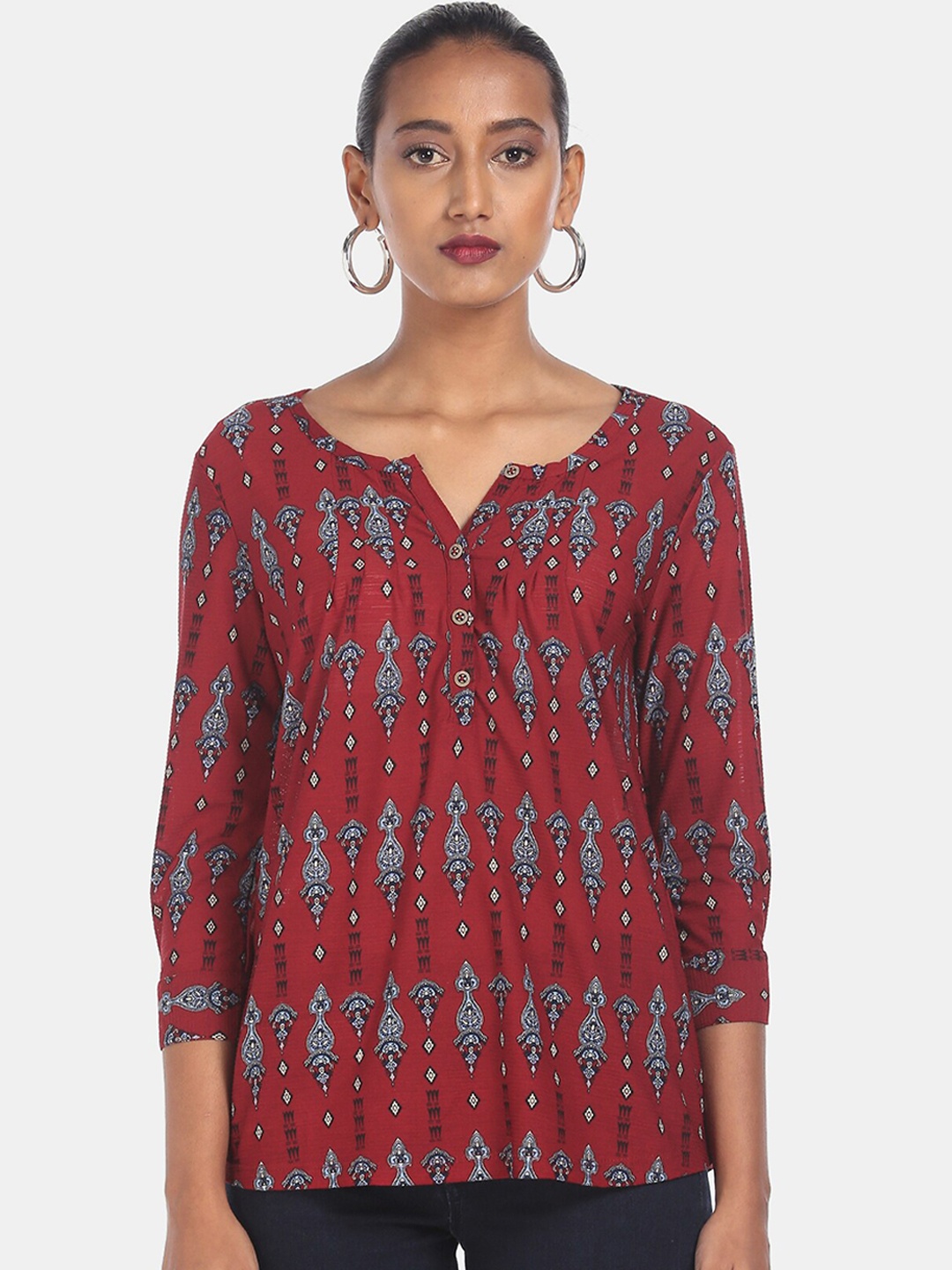 

Cherokee Maroon Printed Blouson Top