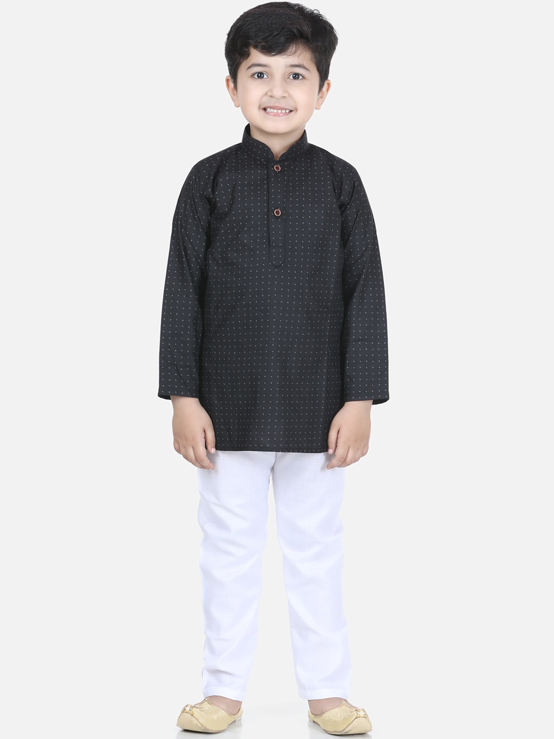 

Kidling Boys Black Printed Kurta with Pyjamas