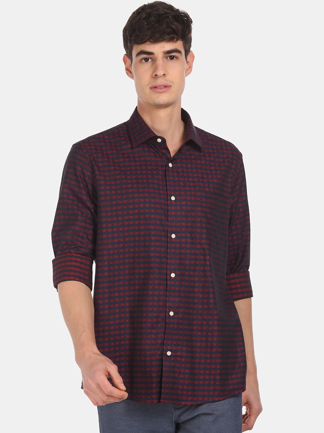 

AD By Arvind Men Maroon & Navy Blue Pure Cotton Striped Casual Shirt