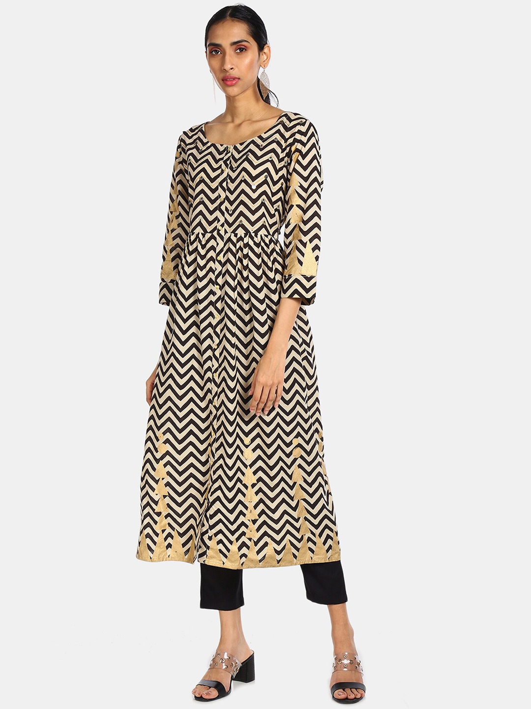 

Anahi Women Beige & Black Chevron Printed Anarkali Kurta